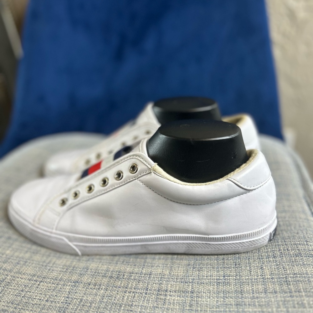 Tommy Hilfiger Kids White Sneakers with Stripe - Picture 5 of 9